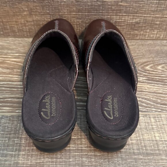 Clarks Bendables Leather Slip-On Clog - Size 6 - Picture 10 of 16